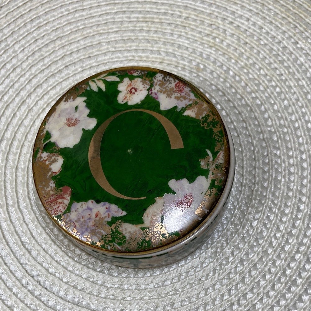 Anthropologie Emmaline Stoneware Lidded Monogram Trinket Dish letter C